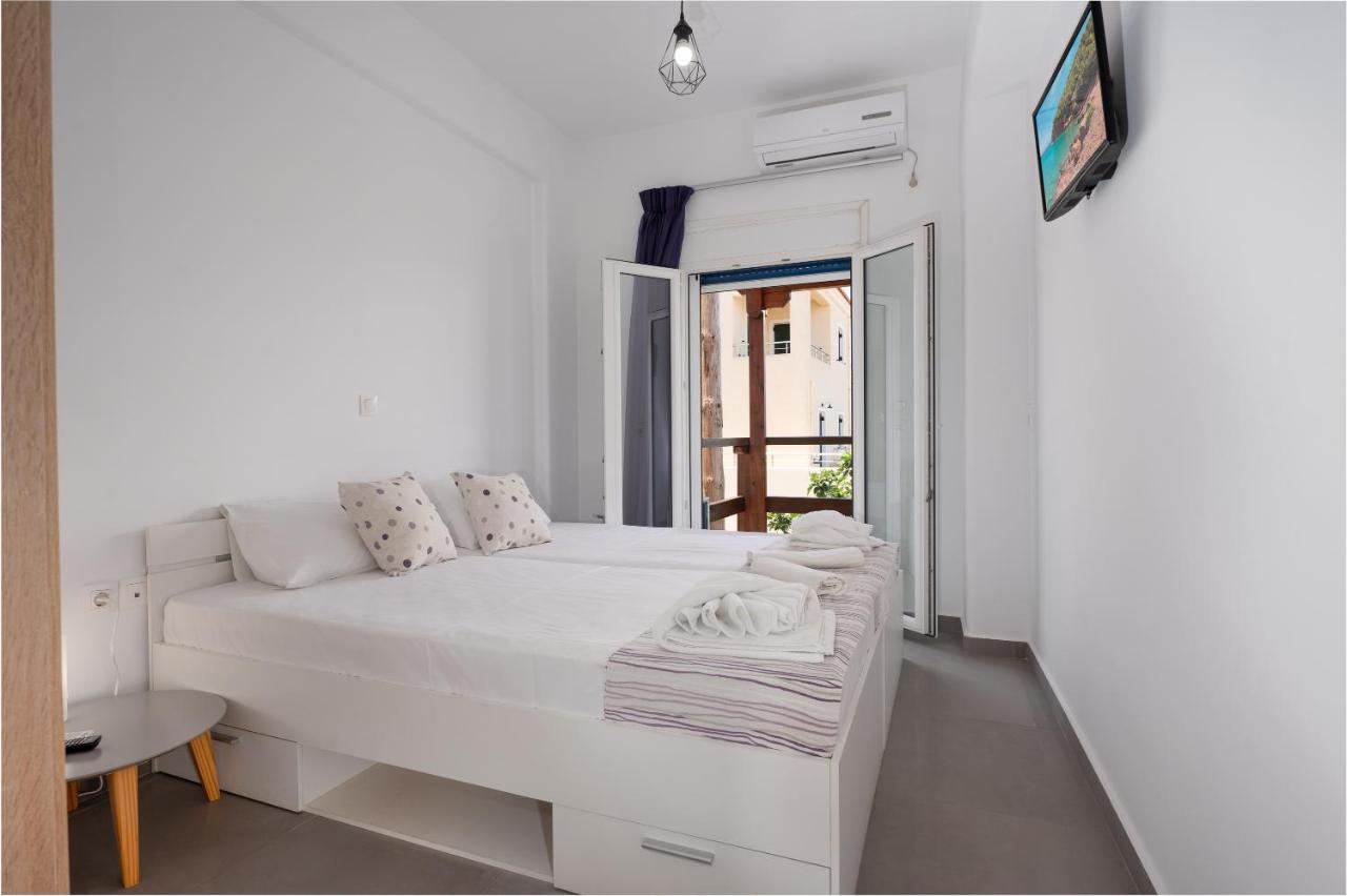 Anzuelo Apartments Megalochori  ภายนอก รูปภาพ